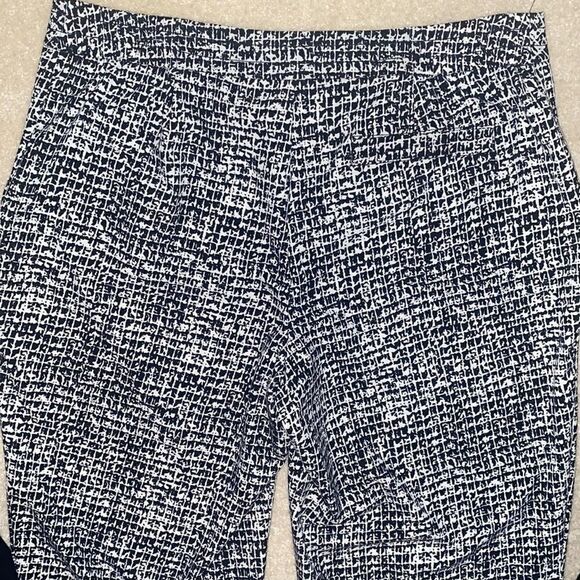 NWOT! Chico’s “Zenergy” Pants! - Picture 13 of 14